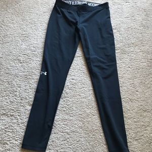 Woman’s UA running tights.